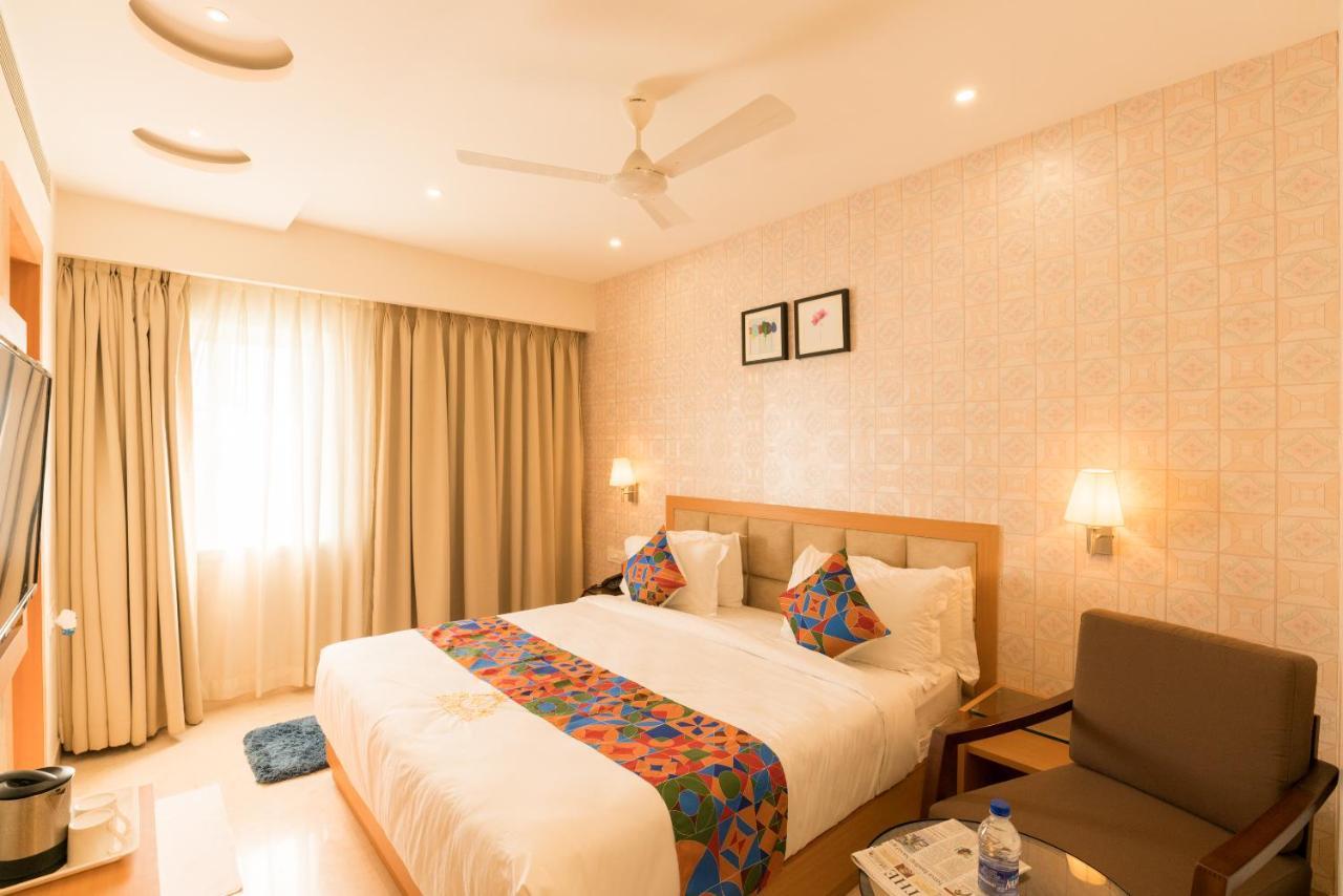 Kvr Capitol Suites Vijayawāda Εξωτερικό φωτογραφία