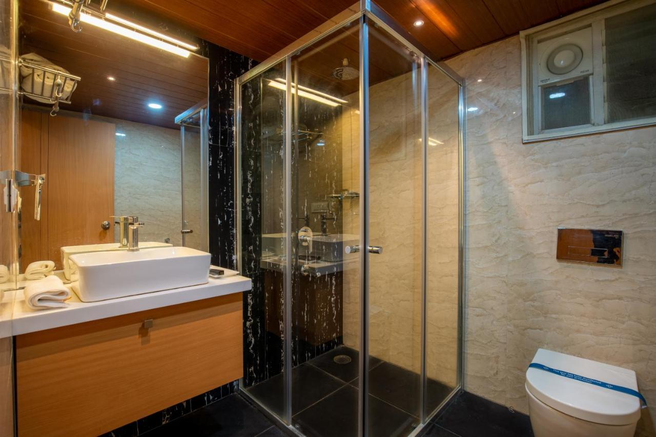 Kvr Capitol Suites Vijayawāda Εξωτερικό φωτογραφία